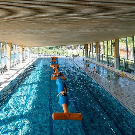 Nature Retreat With Pools Antoing